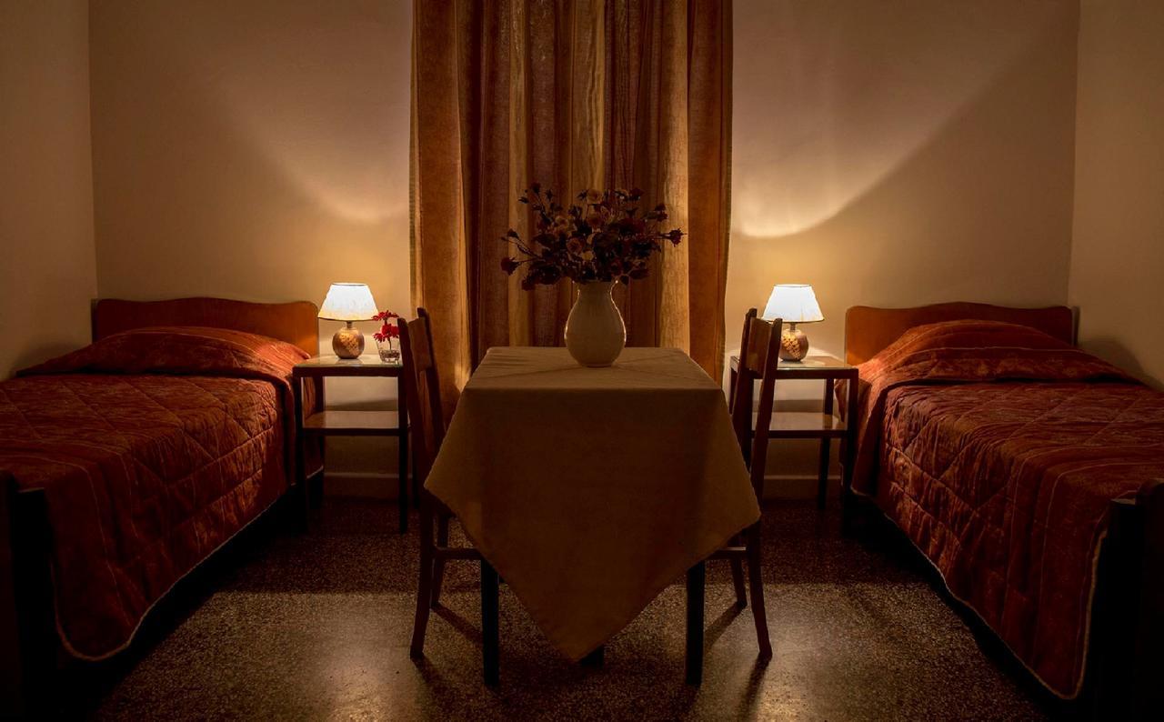 Hotel Oiti Loutra Ipatis Eksteriør bilde